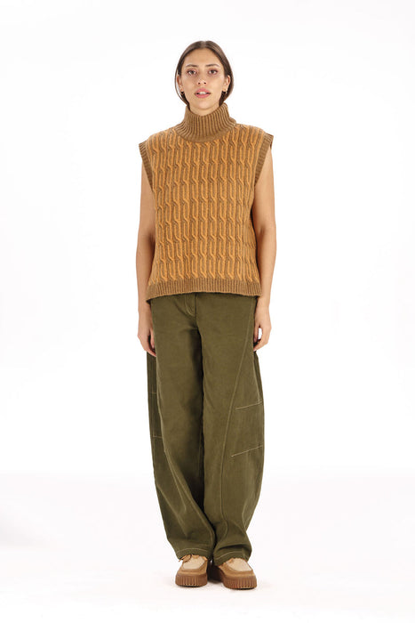 New Komodo Casey Vest in Camel