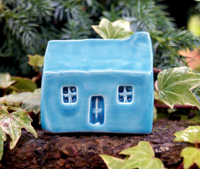 Glenshee Pottery - Wee Bothy with box (Various colours available)
