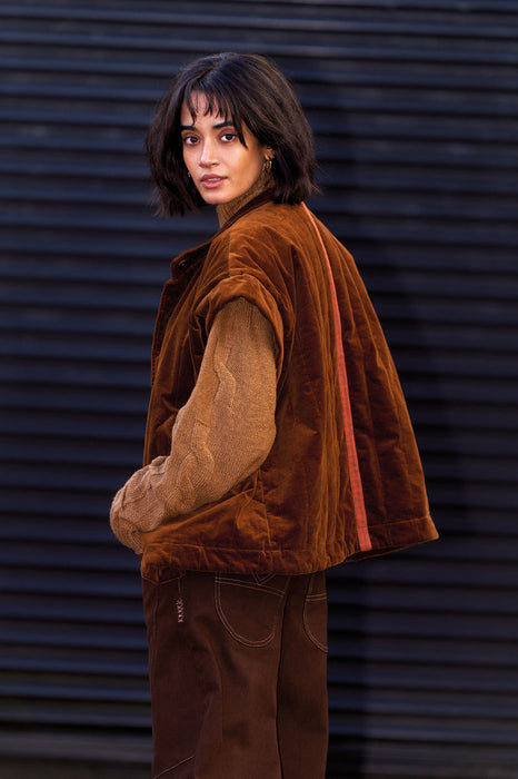 NEW Komodo Daze Gilet in Chestnut