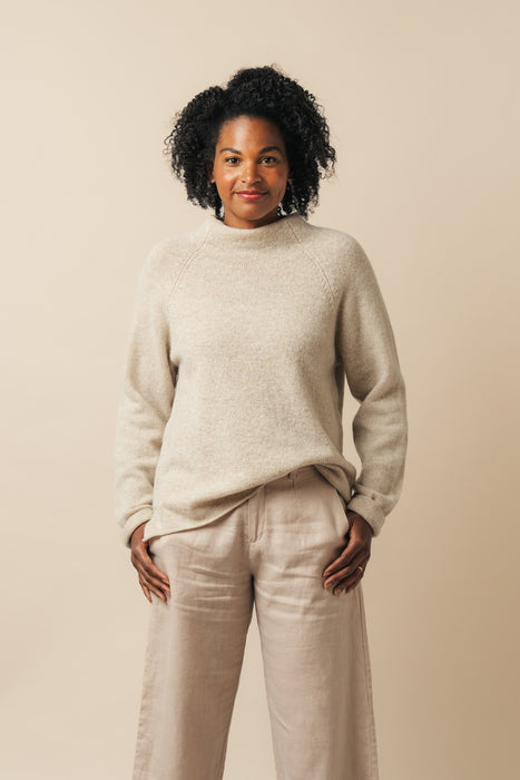 NEW Eribé Corry Raglan Sweater - Linen