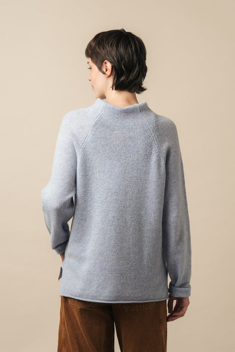 NEW Eribé Corry Raglan Sweater - Angelite