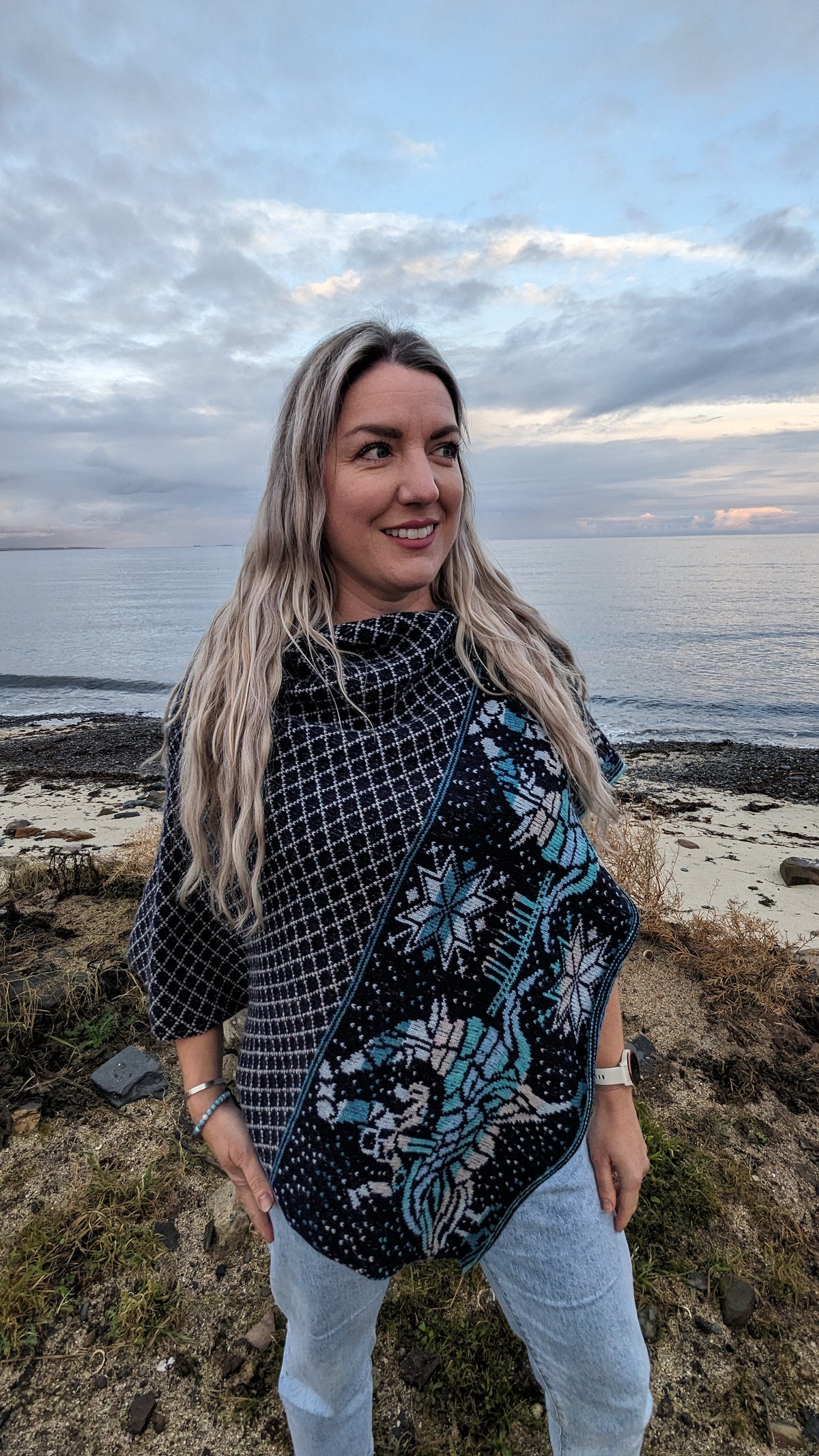 Judy Howe Annie Glue Maes howe Dragon Poncho Sea Blues — Judith Glue