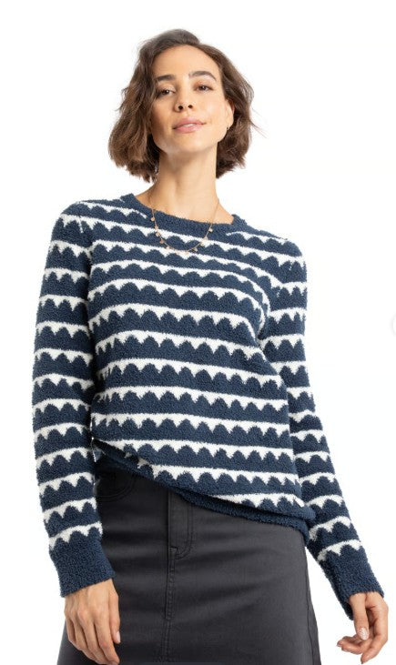 NEW 25% OFF Weird Fish Tyla Cosy Knit Scalloped Knit Jumper - Navy