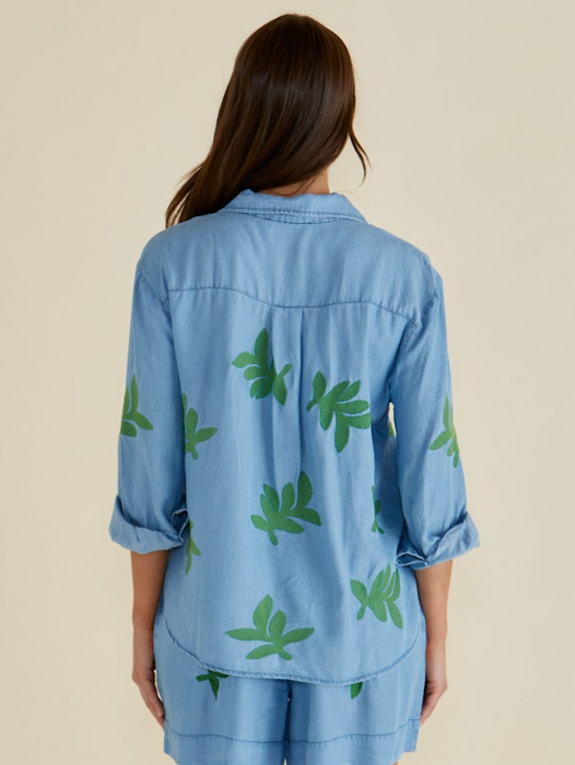 Betty Basics Daria Lyocell Shirt in Leaf Mid Wash