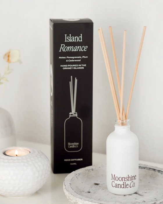 Moonshine Candle Co. - Reed Diffuser in 'Island Romance'