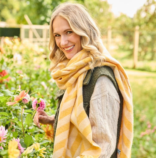 Tweedmill Textiles - Lambswool Wide Chunky Scarf - Herringbone Yellow & Beige