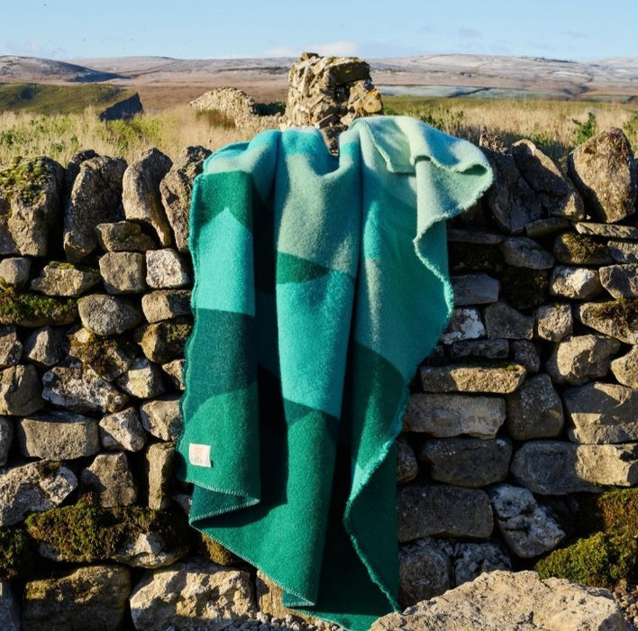 Tweedmill Textiles -  Lifestyle Jacquard Hills Throw - Green