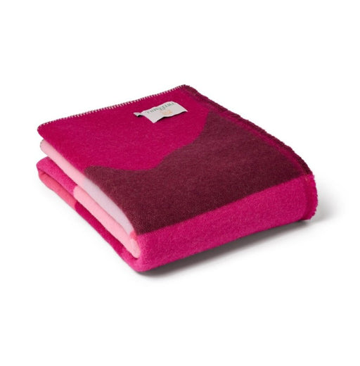Tweedmill Textiles -  Lifestyle Jacquard Hills Throw - Pink