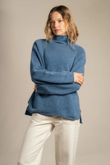 NEW Eribé Corry Raglan Sweater - Jeans