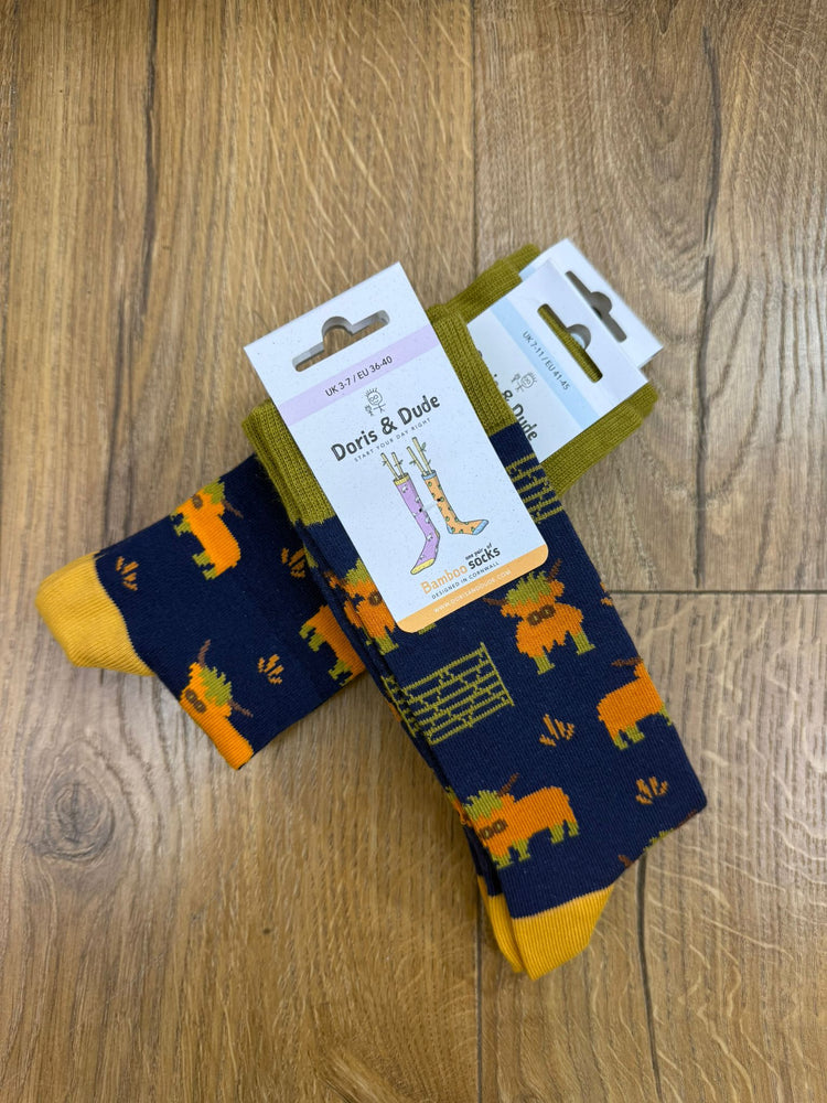 Doris & Dude Navy Highland Cow Socks
