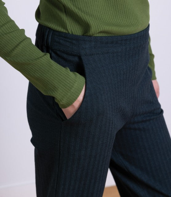 NEW 25% OFF Nomads Organic Cotton Slim Leg Trouser - Midnight