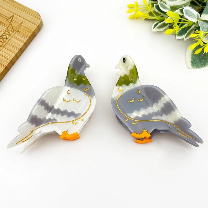 TheDivaSoap - Light Grey Pigeon Hair Claw Clip