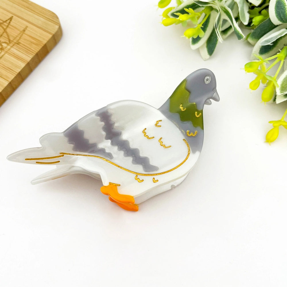 TheDivaSoap - Light Grey Pigeon Hair Claw Clip