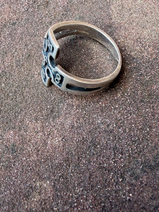 Pre Loved - Ola Gorie Burrian Cross Ring Size Q