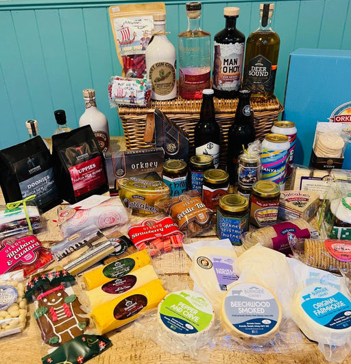 The Orkney 24" Large Deluxe Selection Hamper Basket