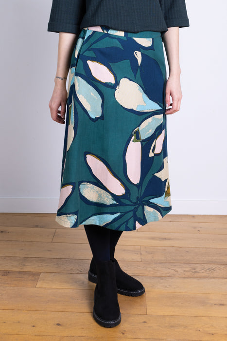 NEW 25% OFF Nomads Textured Tencel Midi Skirt in Nordic