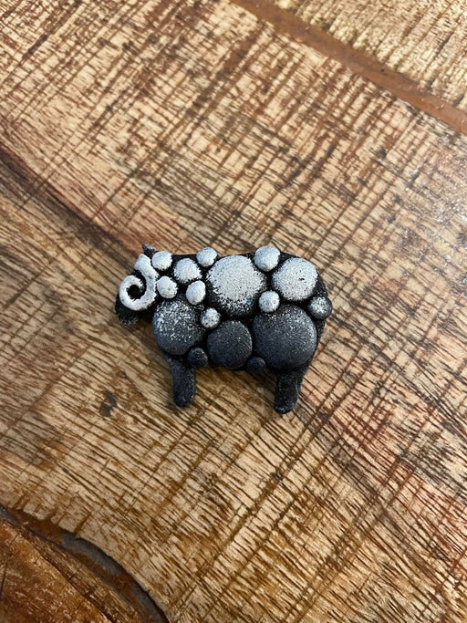 Skaramanda Jewellery Sheep Brooch in Grey