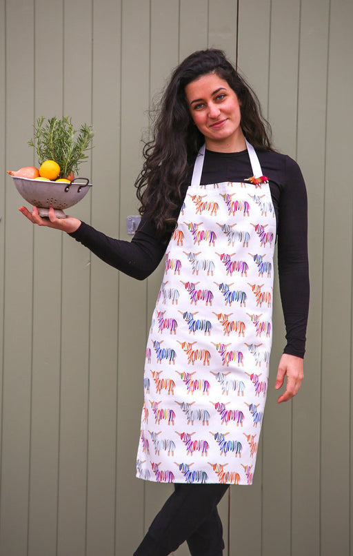 Hairy Coo & Co. - Hairy Coo 100% Cotton Apron (with Hairy Coo Brooch)