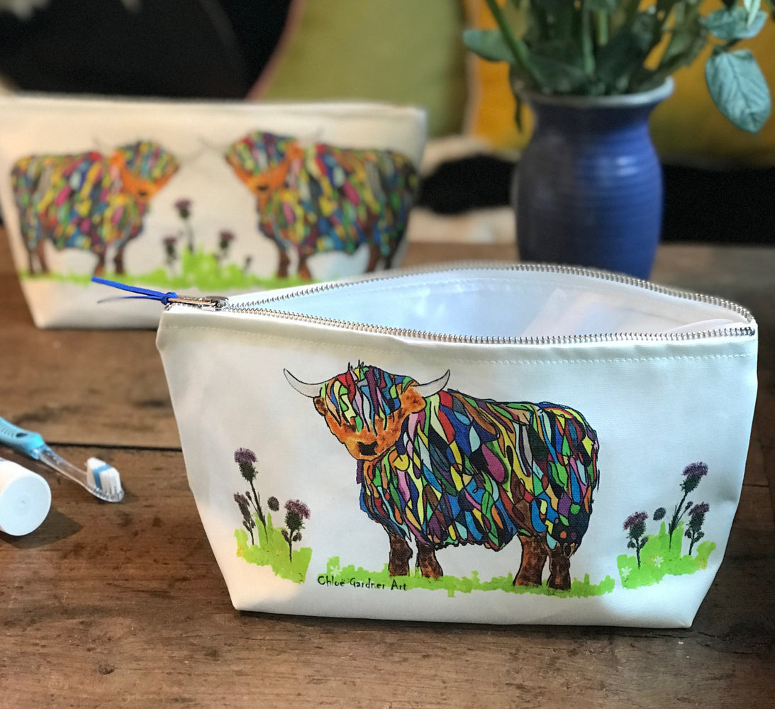 Chloe Gardner Highland Cow Washbag